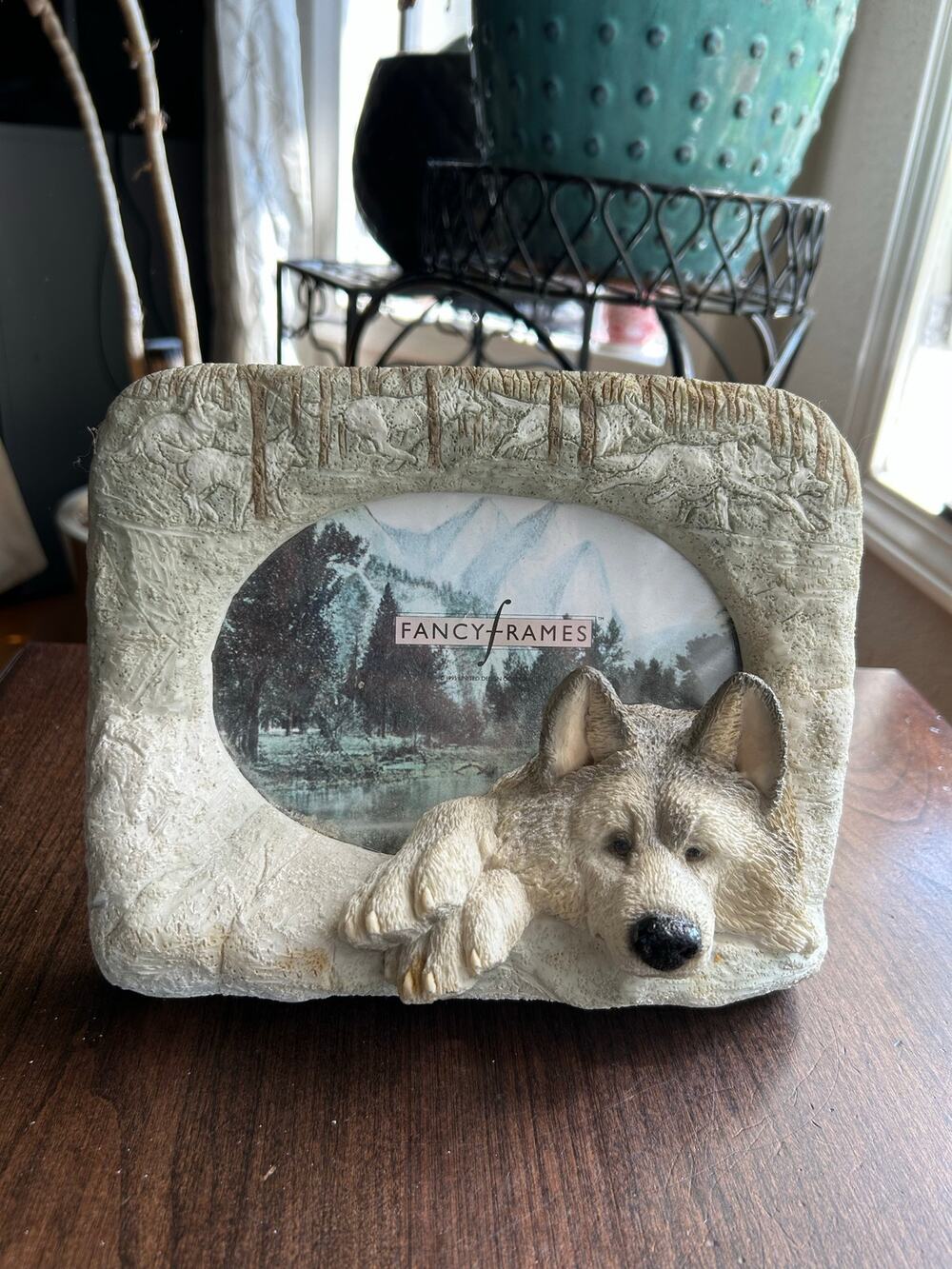 NEW Vtg 3D Frameology Frame for 6"x4" Photo WOLF PACK wolves cabin decor gift